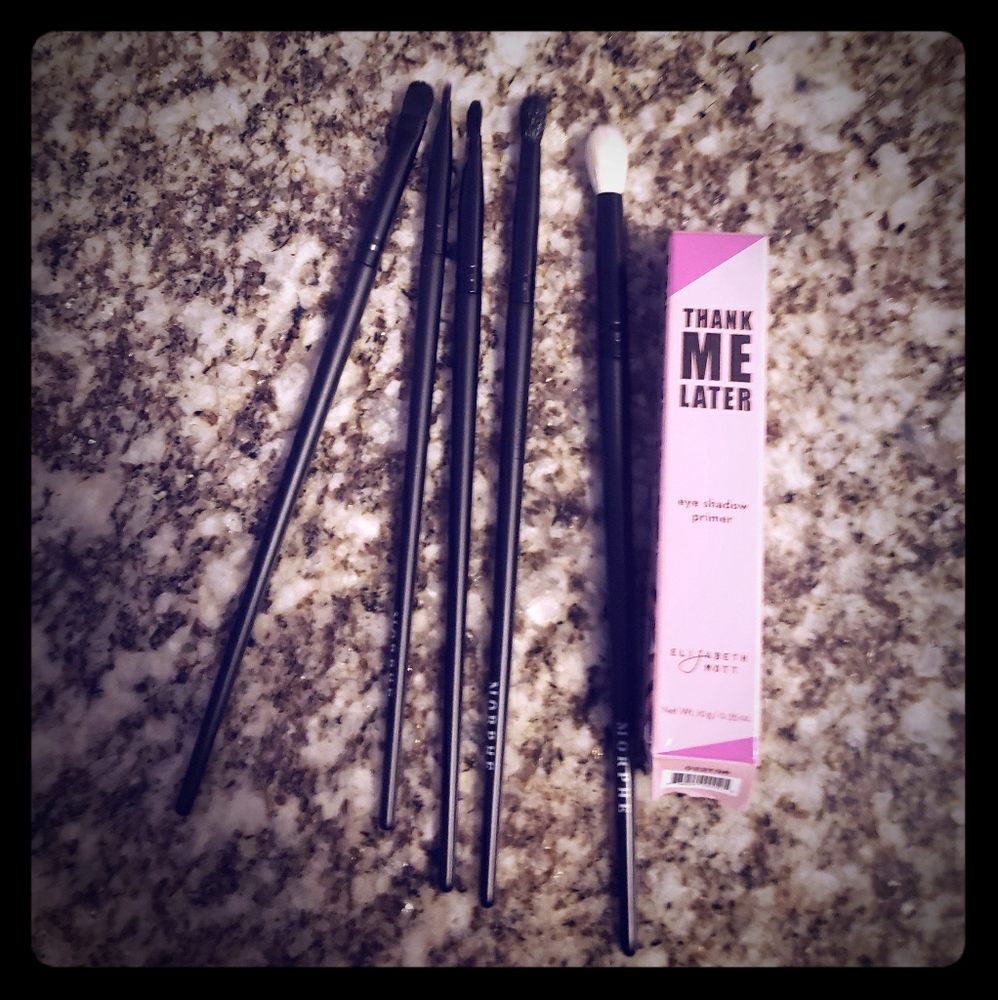 Makeup bundle 145$